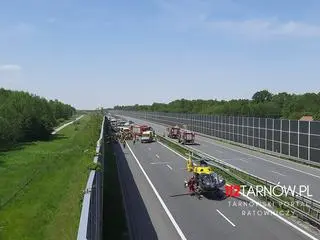 Wypadek dwóch osobówek na A4