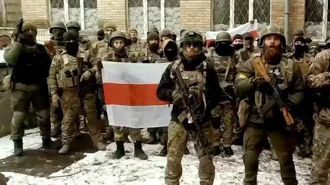 Białorusini chwytają za broń. "Pomożemy Ukraińcom, to Rosjanie nie przyjdą do nas"
