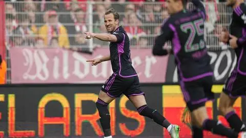 Kane goni Lewandowskiego. Popis Bayernu w Berlinie