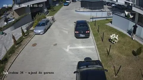 Dziecko spadło na rozłożony koc