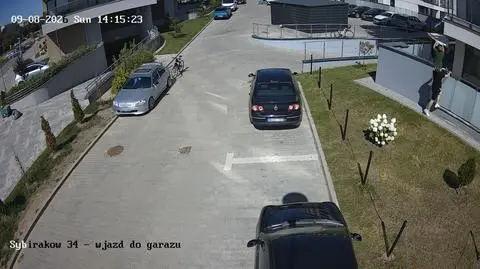 Dziecko spadło na rozłożony koc