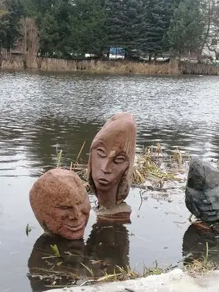 Rzeźby na terenie podbiałostockiego Wasilkowa 