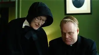 Philip Seymour Hoffman w "Wątpliwości", 2008 rok (na zdjęciu z Meryl Streep)