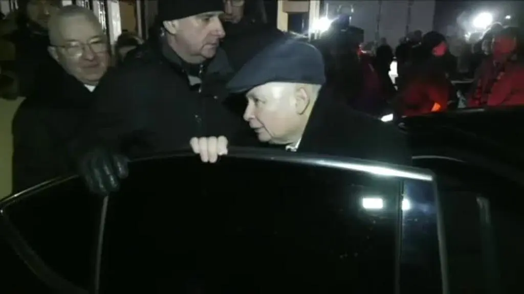 Kamery uchwyciły, co Kaczyński powiedział do posła PiS