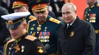 Putin w otoczeniu Szojgu i innych 