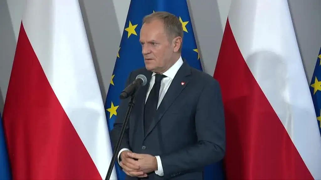 tusk o sikorskim