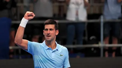 Głodny gry Djoković w półfinale bez straty seta