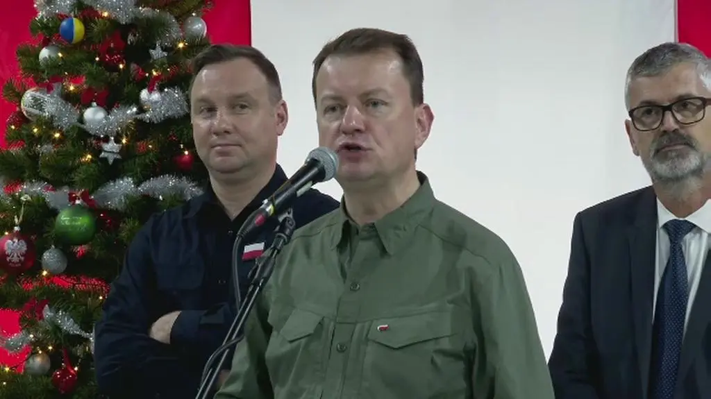 Błaszczak podczas wizyty u żołnierzy w Rumunii