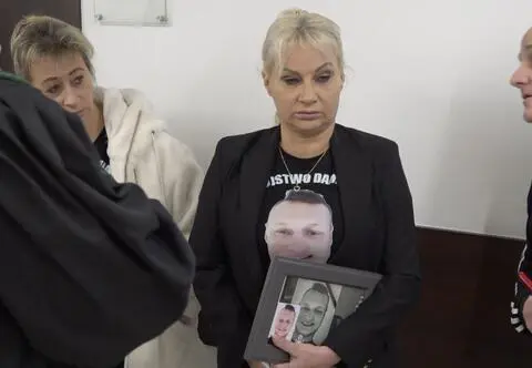 "Ktoś skatował mojego syna siekierą, a sędzia łagodzi napastnikowi wyrok"