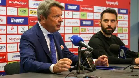 Trener zaatakował prezesa, ale zostaje w klubie. "Efekt przemęczenia, pracuje po 20 godzin"