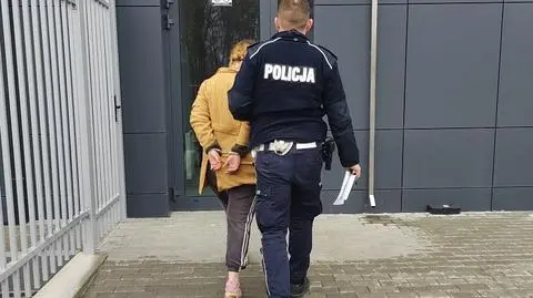 Pijana kobieta przyjechał do szkoły po dziecko