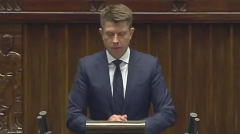 Petru: PiS wyprowadził Polskę z głównego nurtu UE