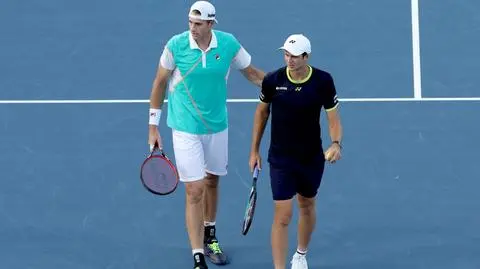 Szybka porażka Hurkacza w grze podwójnej