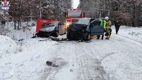 Wpadł w poślizg, doprowadził do czołówki. Jedna osoba nie żyje, aż pięć trafiło do szpitala