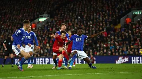 Strzelał Jota, wrócił Salah. Liverpool w pogoni za liderem