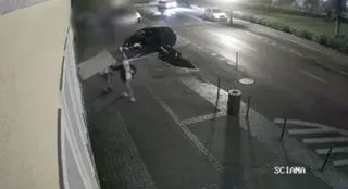 Zniszczenie fasady biura poselskiego PiS w Gdańsku