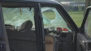 Auto zderzyło się z busem. Rekcin