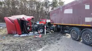Zderzenie pociągu z samochodem ciężarowym w Piechcinie