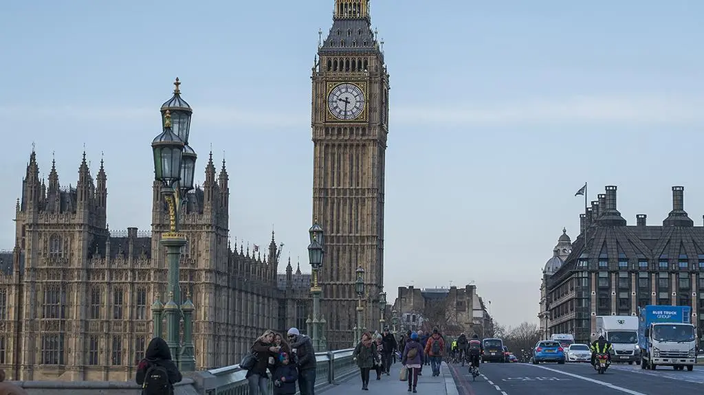 Izba Gmin za Brexitem. Materiał Faktów z zagranicy TVN24 BiS z 10.02