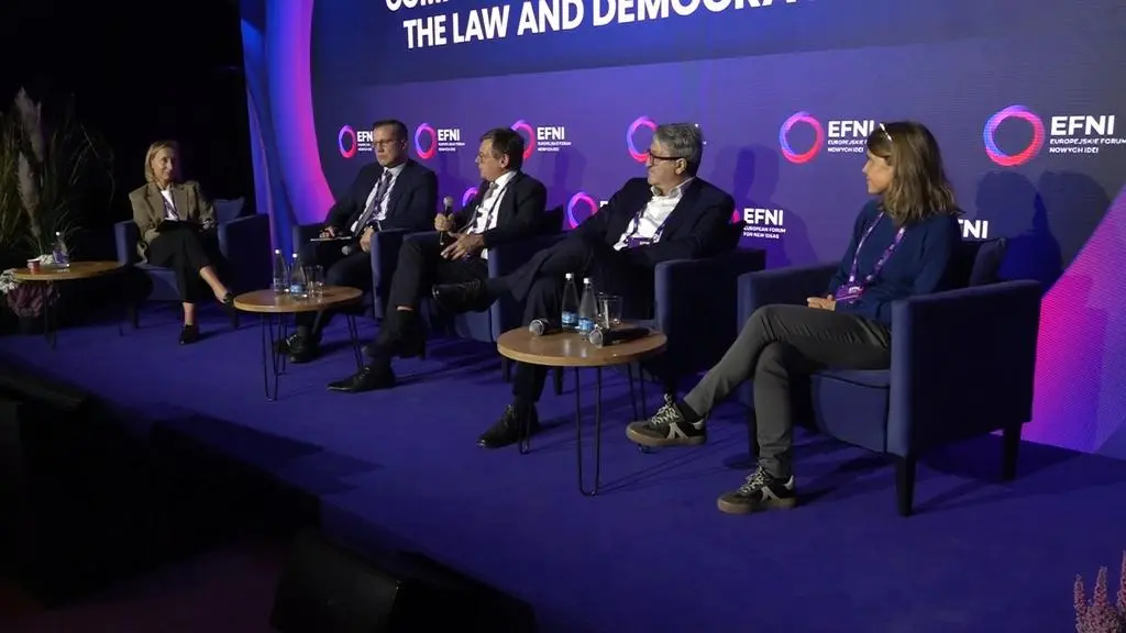 Panel podczas Europejskiego Forum Nowych Idei: "Władza platform. Jak globalne firmy technologiczne wpływają na państwo, prawo i demokrację?"
