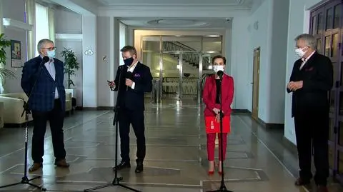 Przedstawiciele Polskiego Radia podczas poniedziałkowej konferencji prasowej