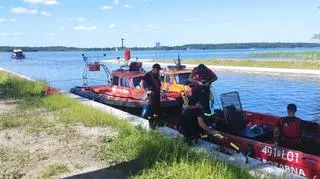 W akcji użyto worki wypornościowe, które pod wodą wypełniono powietrzem