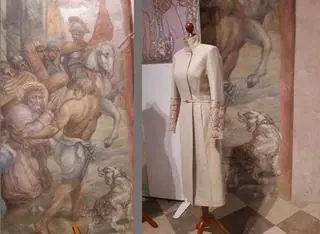 Wystawa mody w kryptach pod kościołem ojców pijarów w Krakowie