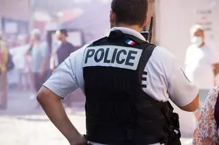 Francuska policja, zdjęcie ilustracyjne