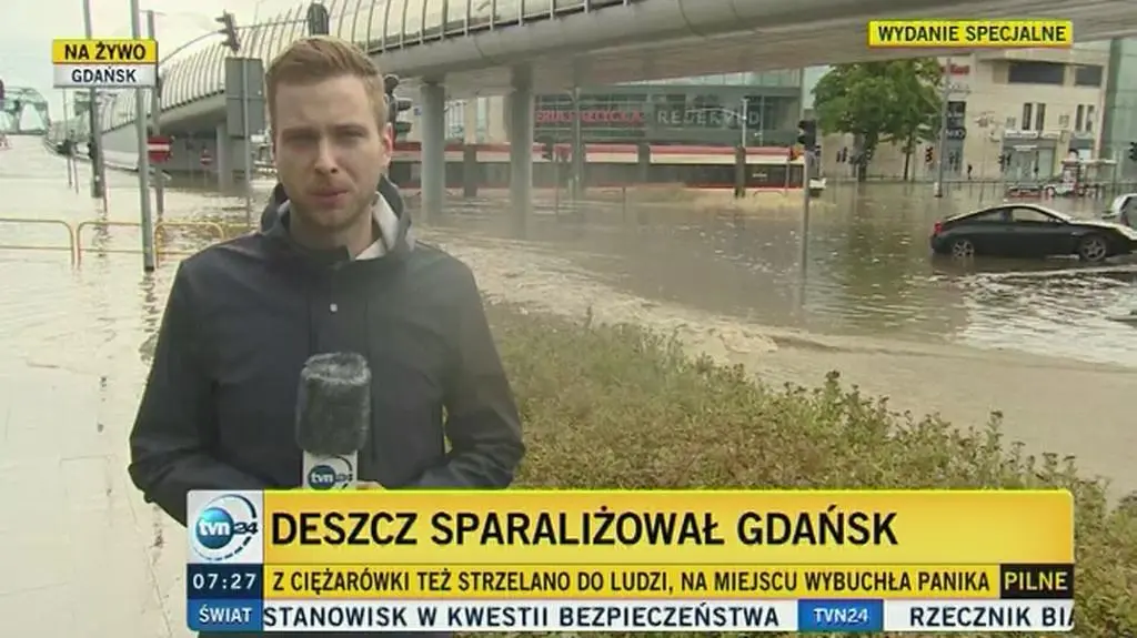 Podtopienia, zalane ulice, komunikacja zastępcza - krajobraz po nawałnicach w Trójmieście