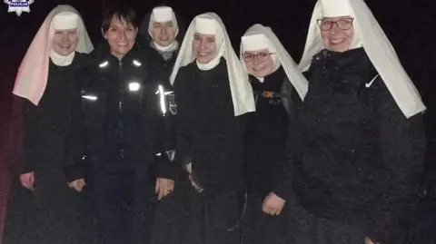 Police help five nuns who got lost in a forest