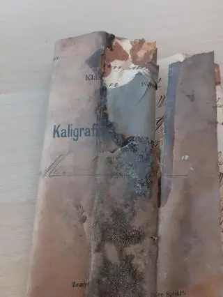 Zeszyty szkolne Magdaleny Samozwaniec znaleziono w Kossakówce