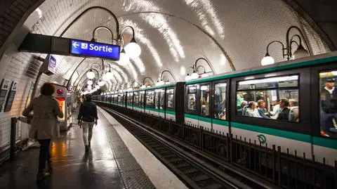 Paryskie metro - zdjęcie przykładowe