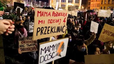 "Polska to sam środek traumy"