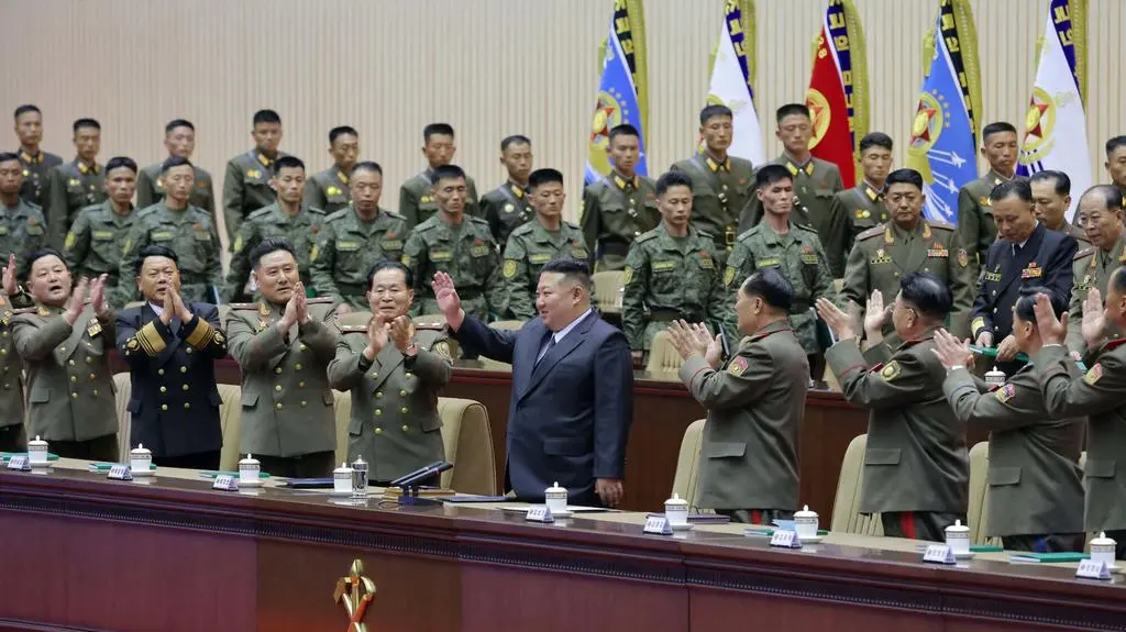 Kim Dzong Un na spotkaniu z dowódcami kompanii - 22-23 października 2026 r. w Pjongjangu