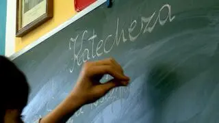 Spada zainteresowanie lekcjami religii w szkołach 