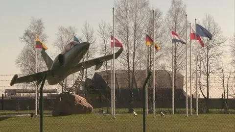Przejęcie w 2017 roku misji Baltic Air Policing przez polskie siły powietrzne (wideo z bazy na Litwie w 2017 roku)