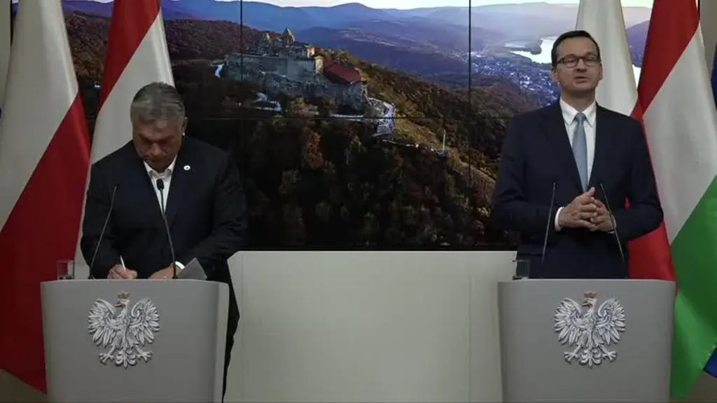 2107N043X MORAWIECKI ORBAN