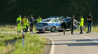 W miejscowości Czajki na Podlasiu doszło do zderzenia samochodu policyjnego z samochodem cywilnym