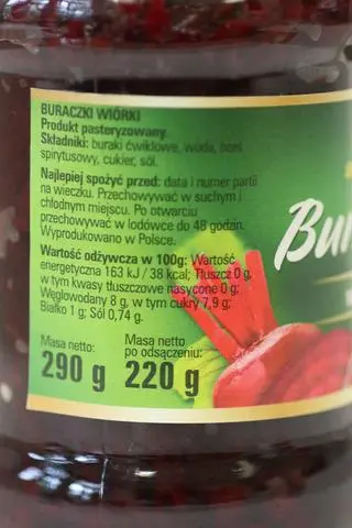 W produkcie stwierdzono pleśń, martwe szkodniki i odłamki szkła