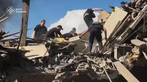 Atak na rodzinne miasto Zełenskiego. Są zabici i ranni 