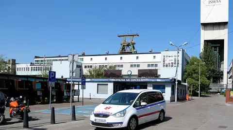 Siedmiu górników znajduje się na głębokości około 900 metrów