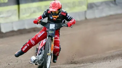 Cierniak kapitalnie rozpoczął obronę tytułu w SGP2. Polskie podium w Pradze