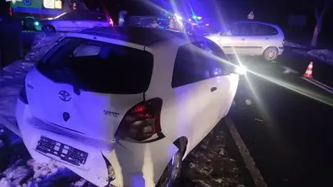 Zderzyły się trzy auta. Sprawca odjechał 