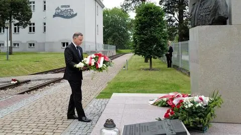 Prezydent Andrzej Duda podczas upamiętnienia 80. rocznicy pierwszego transportu polskich więźniów do Auschwitz
