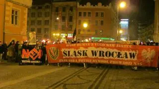 Narodowe Odrodzenie Polski wraz z kibicami Śląska Wrocław na "Marszu Patriotów"