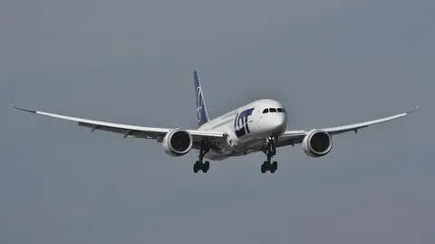 Dreamliner z Warszawy do Cancun zawrócony z powodu usterki