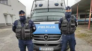 Policjanci z Bielska Henryk Sałamun i Sylwester Majewski uratowali chorego na cukrzycę kierowcę