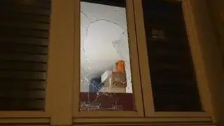 Mieszkającemu w Poznaniu Filipińczykowi wybito szyby w mieszkaniu