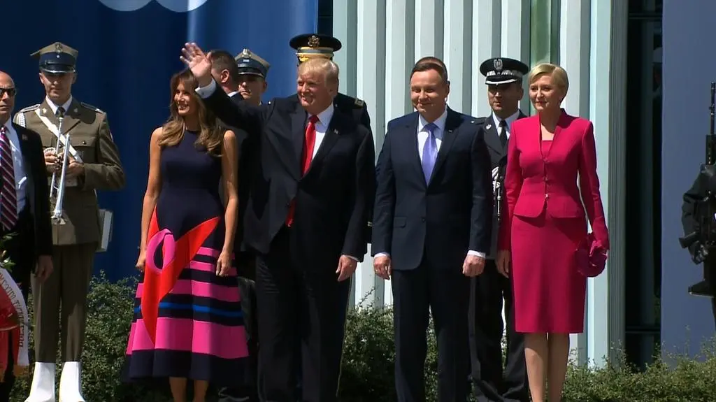 Powitanie Donalda Trumpa na placu Krasińskich