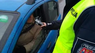 Policjanci zatrzymali pijanego kierowcę